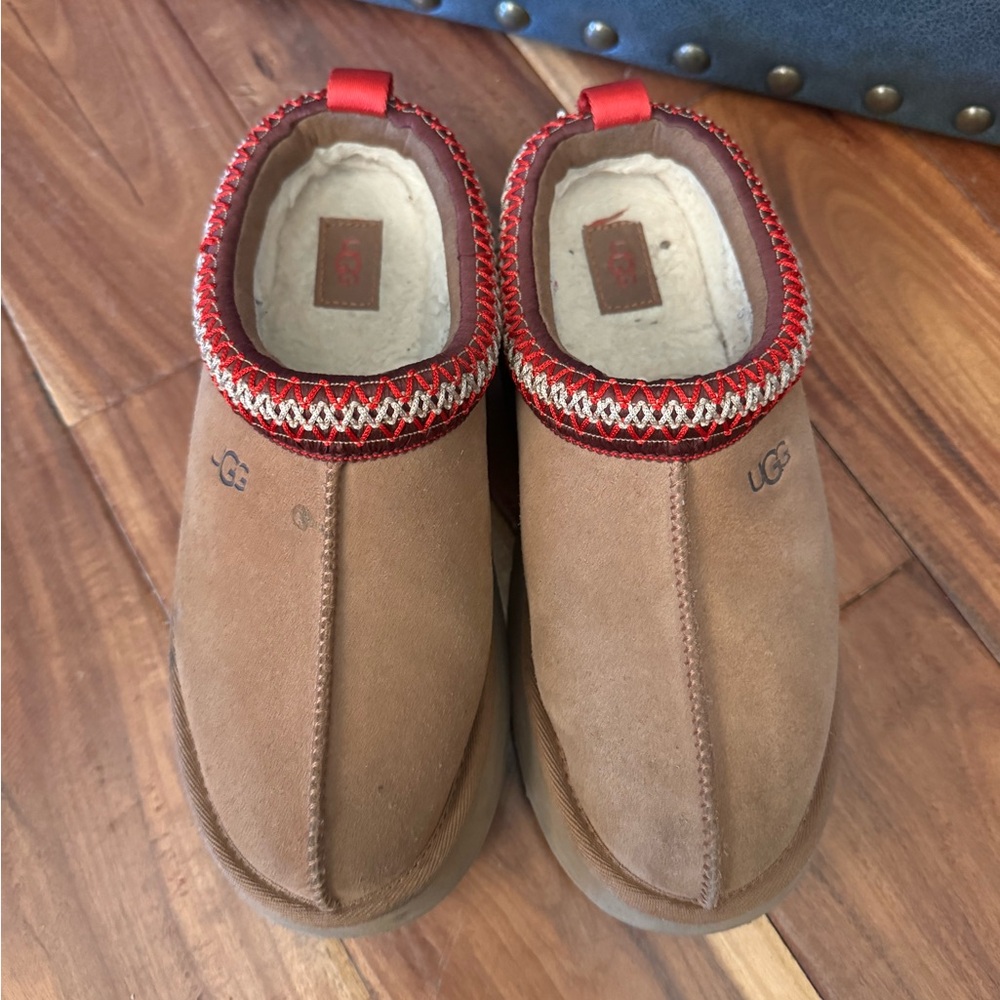 UGG Tazz Platform